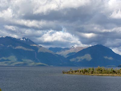 Snow capped mountains on trip to Milford Sound